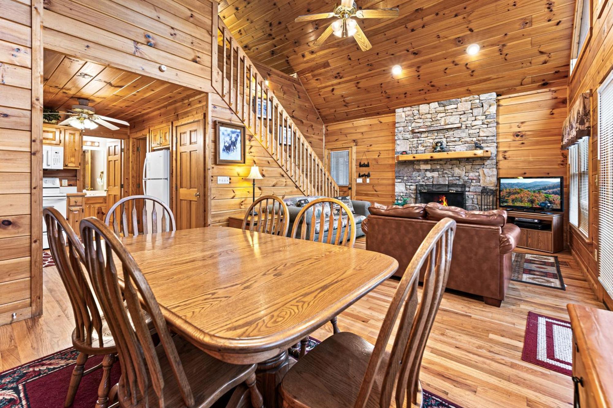 Hickory Hill * Pigeon Forge