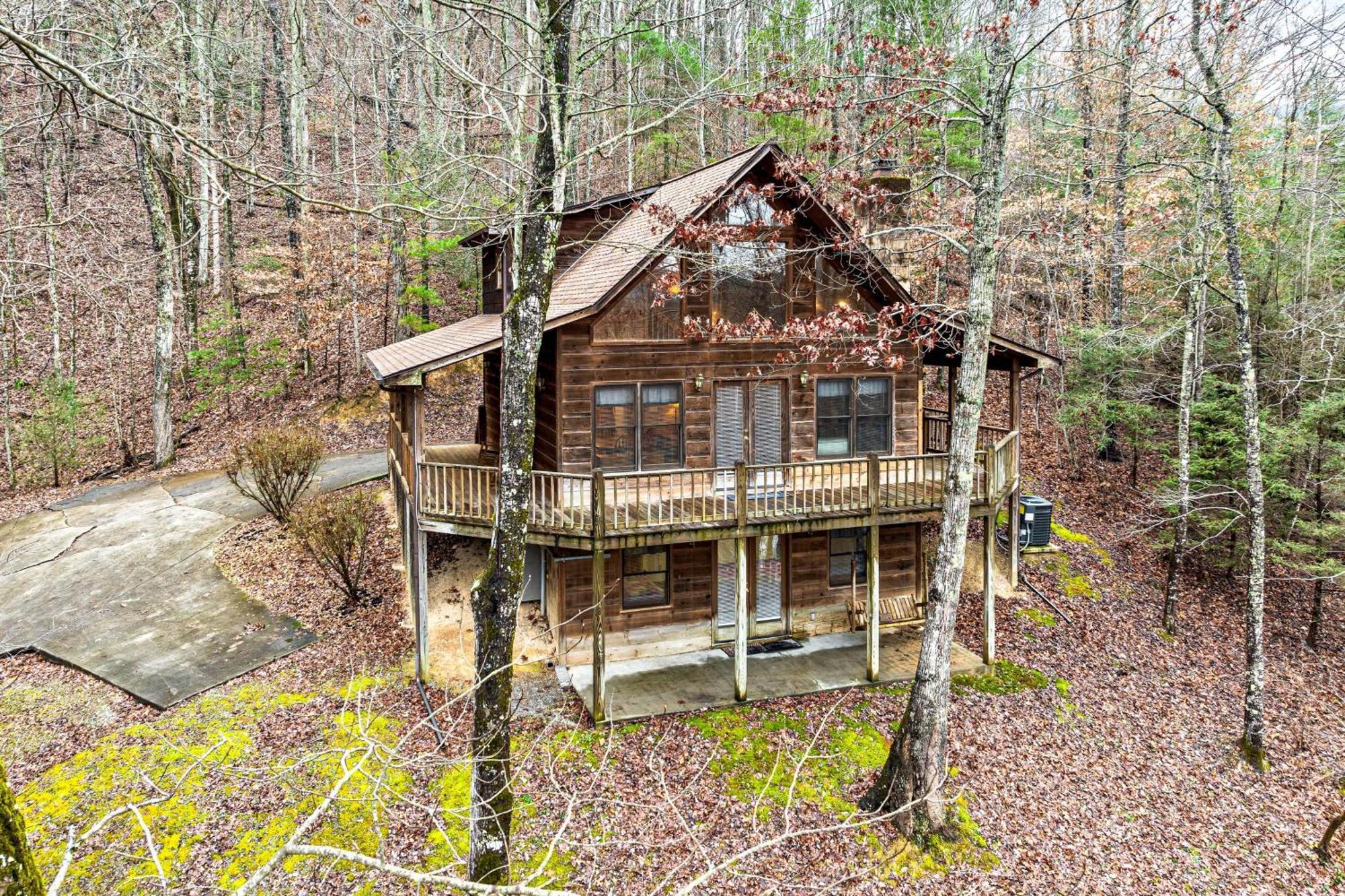 Hickory Hill * Pigeon Forge